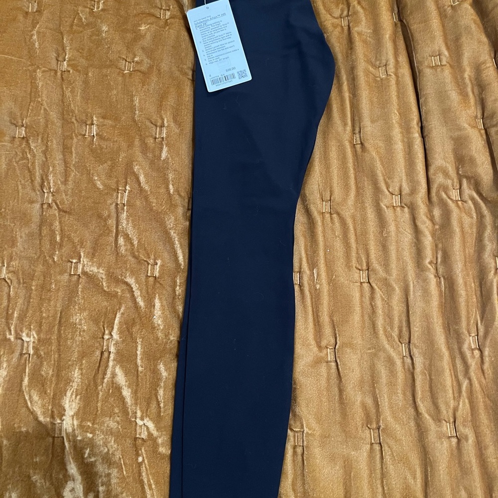 Lululemon Align HR black pants size 4